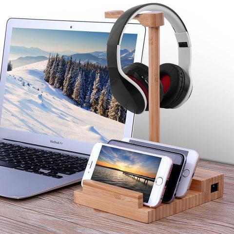 Solid wood earphone stand